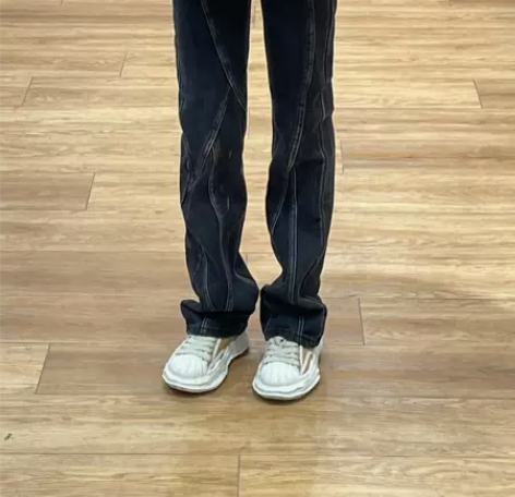 黑色美式牛仔裤新款高街复古宽松分割设计感小...