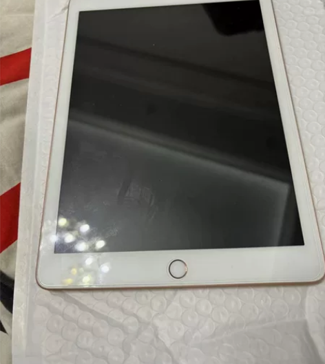 ipad 2019年买的 没磕碰划痕 70...