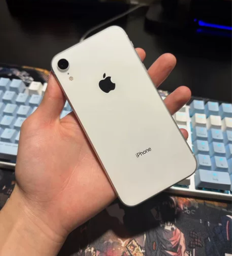 便宜出个白色 iPhoneXR 256G ...