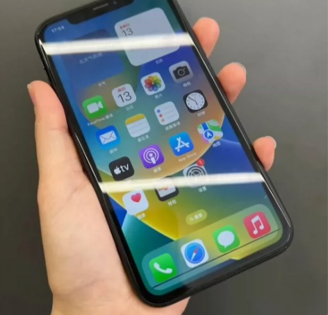 iPhone Xr黑色 包邮 感兴趣的话点...