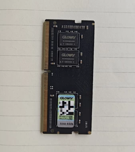 DDR4 4G笔记本内存条。自己的本升级拆...