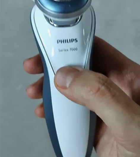 飞利浦7000系列剃须刀 原装 9新 充电...