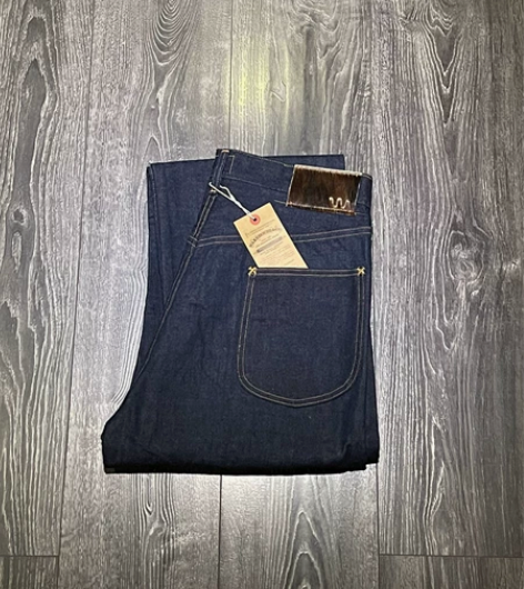 WAREHOUSE 1002  LEE C...