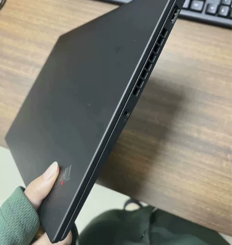 自己公司关闭了，品牌办公电脑，办公室里面有...