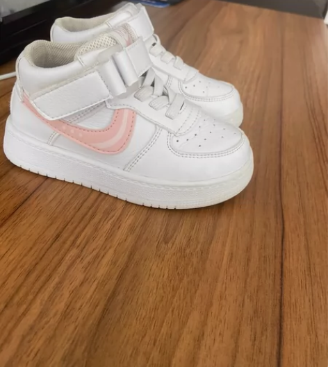 软底鞋，去年买的没有穿几次，就小了，24尺...