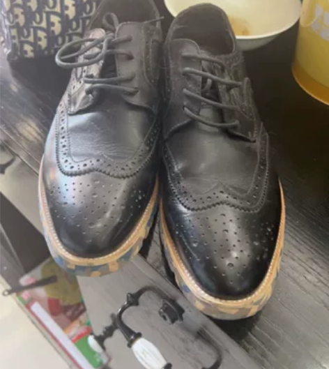 纯皮布洛克 就试穿了下就放这吃灰了 不讲价...