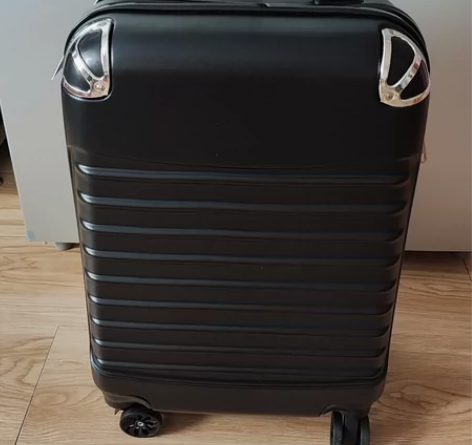 【全新有吊牌】密码箱拉杆箱女静音万向轮行李...