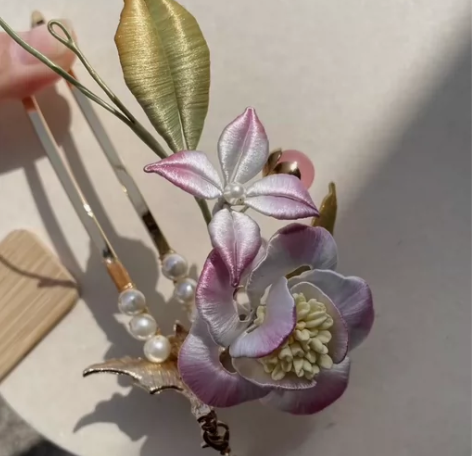 标价就是卖价现货缠花大甩卖给钱就出,满两百...