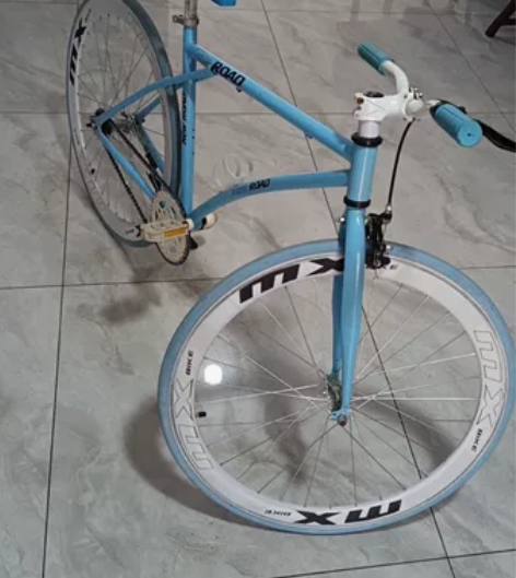 自行车，单车，假死飞，半步车 很简单的一辆...