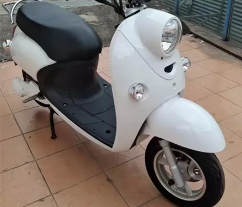 雅迪电动车  二手电动车电瓶车，小龟仔，大...