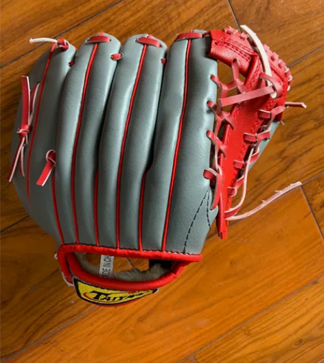 儿童棒球手套，全新 感兴趣的话点“我想要”...