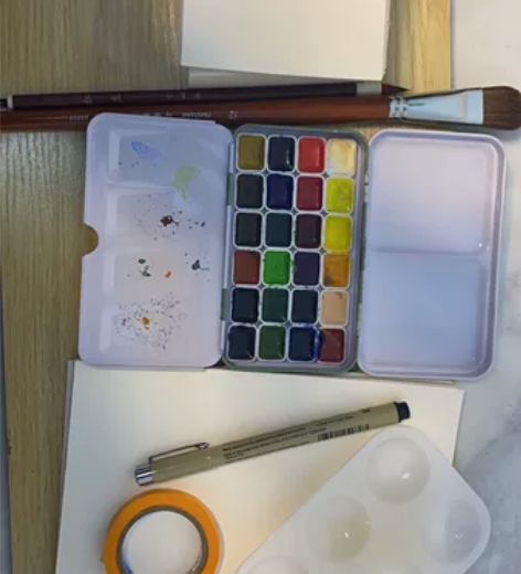 水彩只用了一次，那个毛笔是红豆，也只用了一...