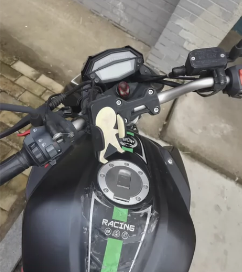 20年摩托鹏程牌，国产大蟒蛇  街车 发动...