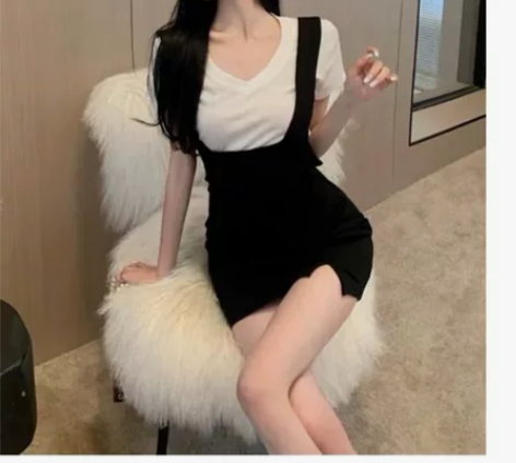 背带裙，小码 感兴趣的话点“我想要”和我私...