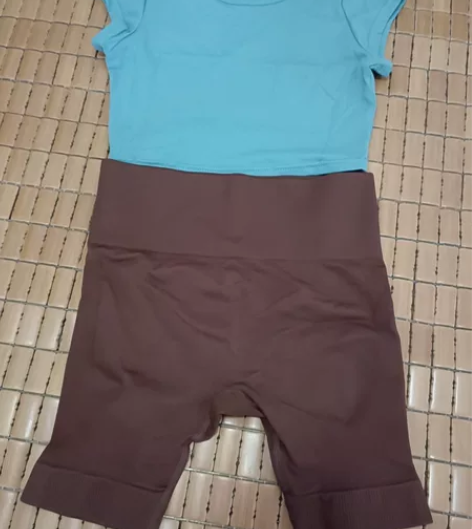 2件19包邮出 全新 S码 运动 瑜伽 撸...