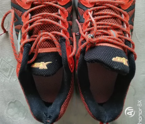41码正品“特步”运动鞋丶跑鞋。 感兴趣的...