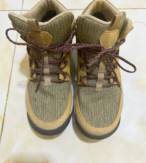 迪卡侬女士登山鞋，几乎全新，37码，高帮舒...