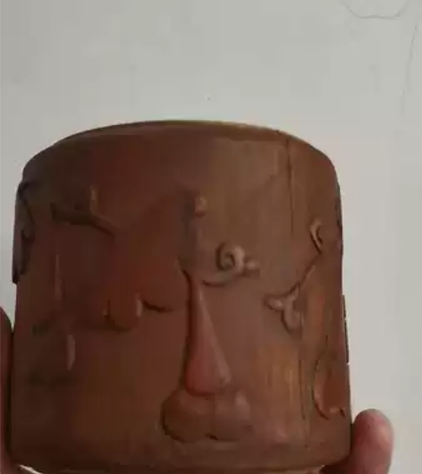 老物件，竹雕老竹筒，有裂痕，修补过的，图案...