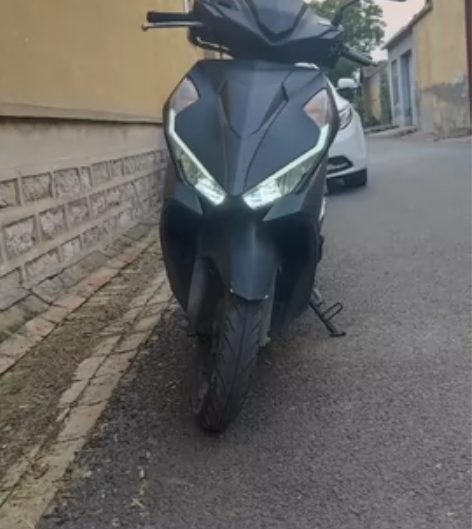 本田nx125踏板摩托车非铃木豪爵 黑色目...