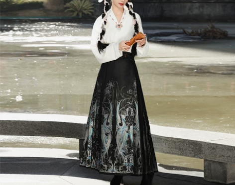 原创千山云鹤明制汉服女改良飞机袖新中式织金...