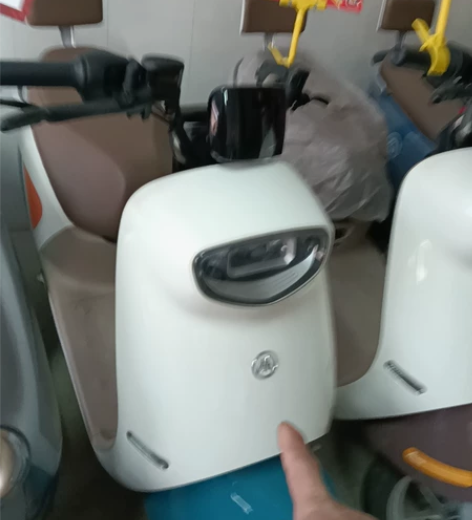 卢村爱玛专卖，大桥双碟刹72    21....