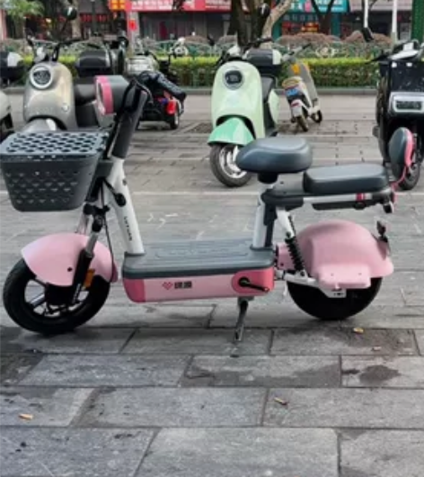 轻便电动自行车，超新！ 感兴趣的话点“我想...