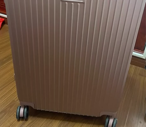 【出】SOO行李箱 26寸玫瑰金 买了不到...