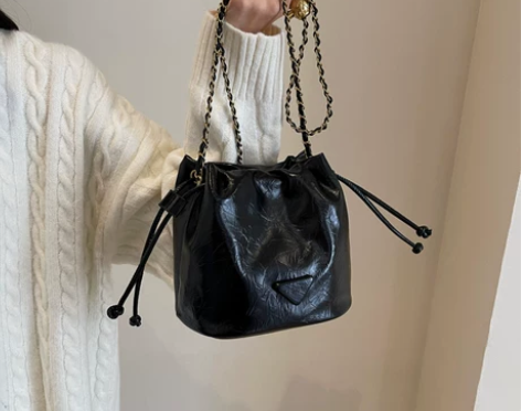 软面时尚韩版ins复古休闲单肩斜跨包女包水...