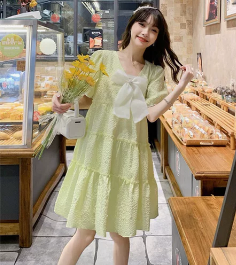 蝴蝶结泡泡袖连衣裙女夏季2022新款法式初...