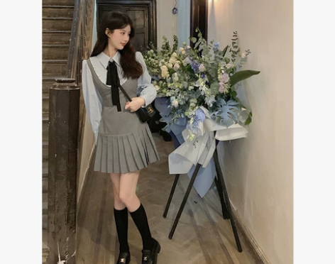 学院风连衣裙早秋2022年新款盐系穿搭轻熟...