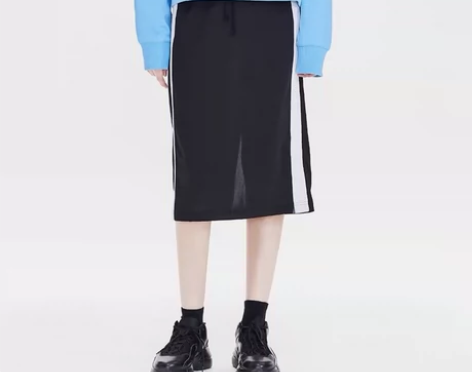 MOCO春季松紧腰杠条运动风半身裙，少了绳...