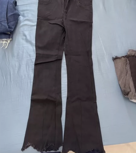 秋冬牛仔裤，喇叭裤、S码，尺码均是26码，...