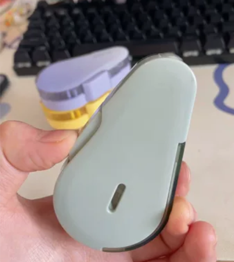 得力新款按动修正带 4个 拍摄产品用的,只...