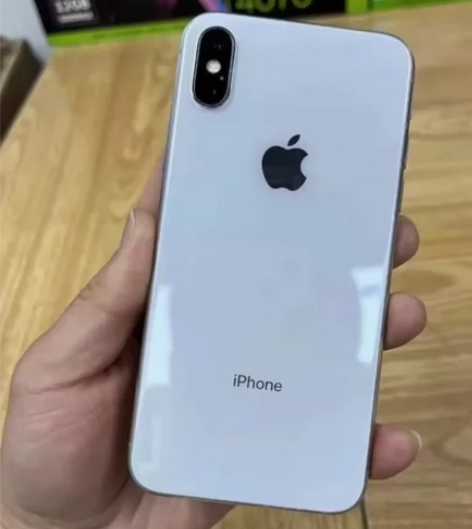 给钱就出  本人自用一手95新iPhone...