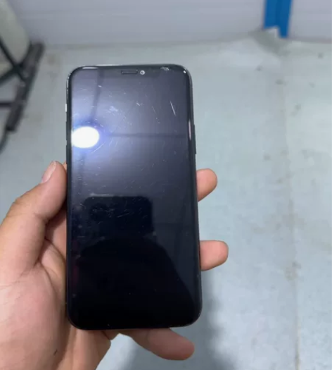 苹果11pro 国行256g 成色大花 面...