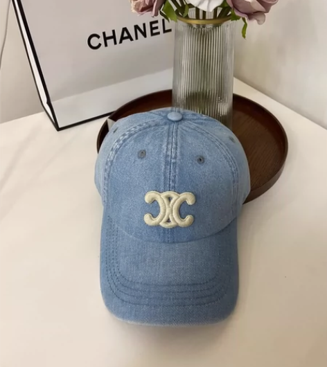 全新 搬家后整理闲置  塞琳牛仔洗水鸭舌帽...