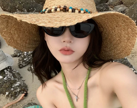 草帽女夏旅游度假遮阳帽防晒帽海边沙滩帽大檐...