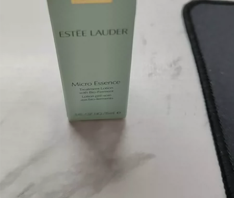 雅诗兰黛精华露15ml 有三瓶，一瓶18