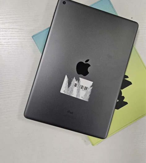 ipad2019充电85次 一处磕碰 13...