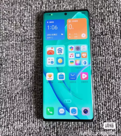 换手机了，荣耀60，95新，一直带壳，8+...