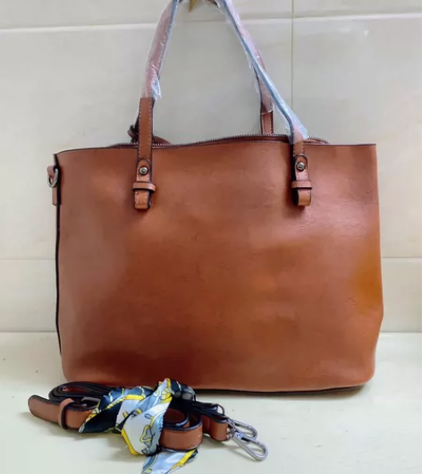 全新棕色手提斜挎包 带丝带