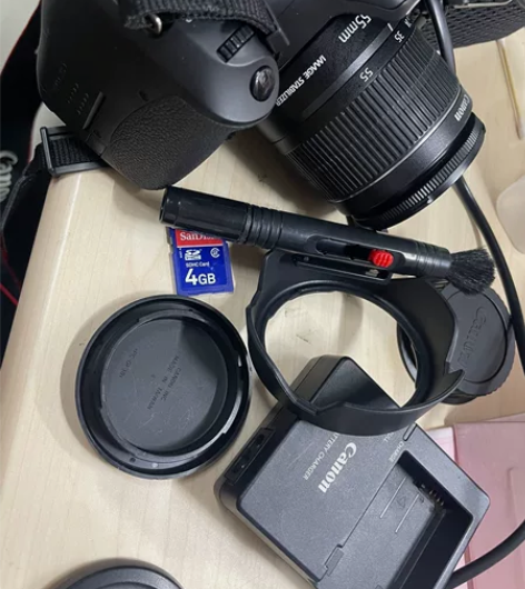 女生自用佳能600d18-55镜头，这个镜...