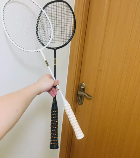 闲置出李宁超轻4u羽毛球拍，单拍双拍，实体...