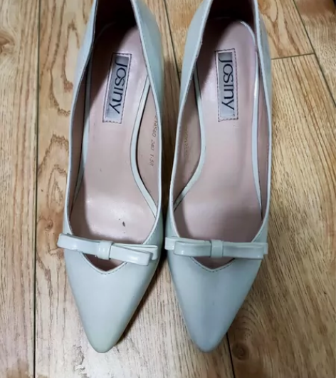 处理女鞋高跟鞋凉鞋 两双鞋都是38码卓诗尼...