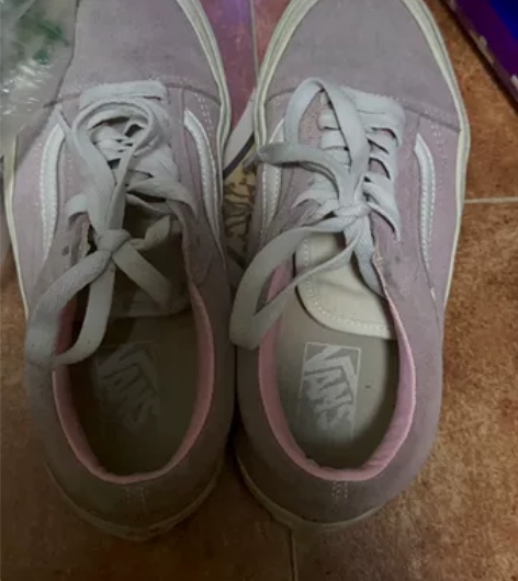 高版本vans 37码 30出 感兴趣的话...
