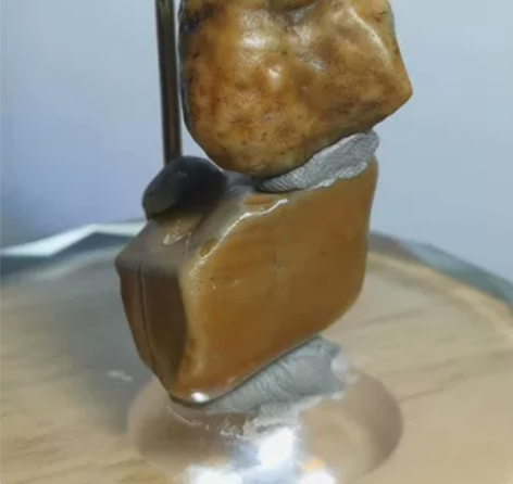 开脸《打雨伞的小女孩》阿拉善 拼接人物 象...