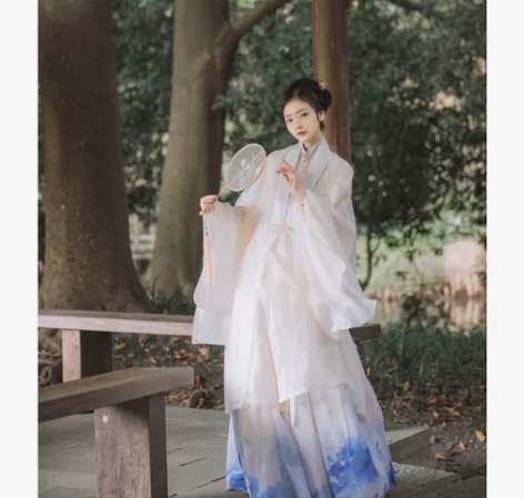 五五年原创汉服   慕雪 130出  走闲...