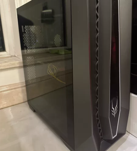 出一台台式电脑主机 i7 12700f?3...