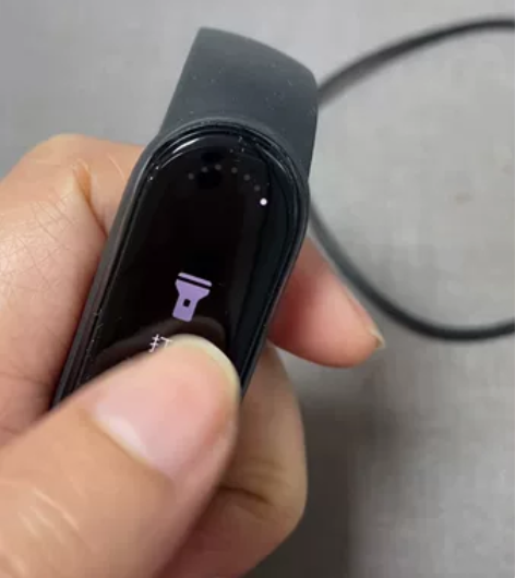 小米6健康手环 买来没带几次，所有功能完好...