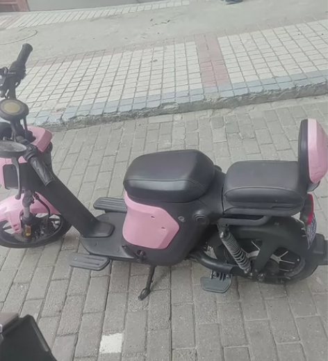 精品二手小牛US 感兴趣的话点“我想要”和...